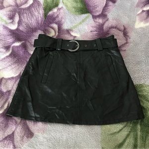 Forever 21 Women’s Faux Leather Skirt